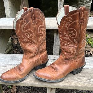 Ariat Heritage R Toe Western Boot